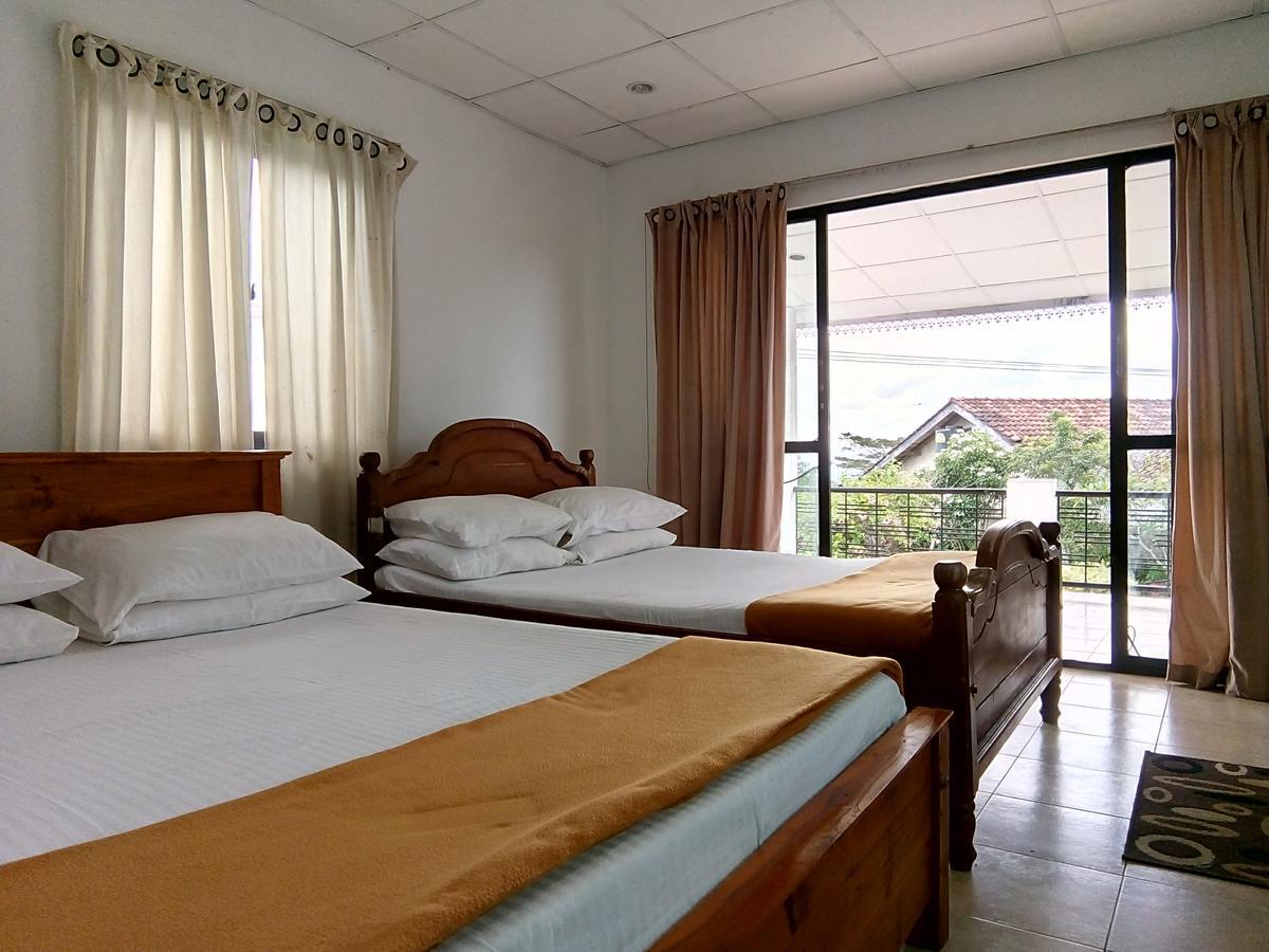 Primrose Hill Holiday Bunglow Канди Экстерьер фото