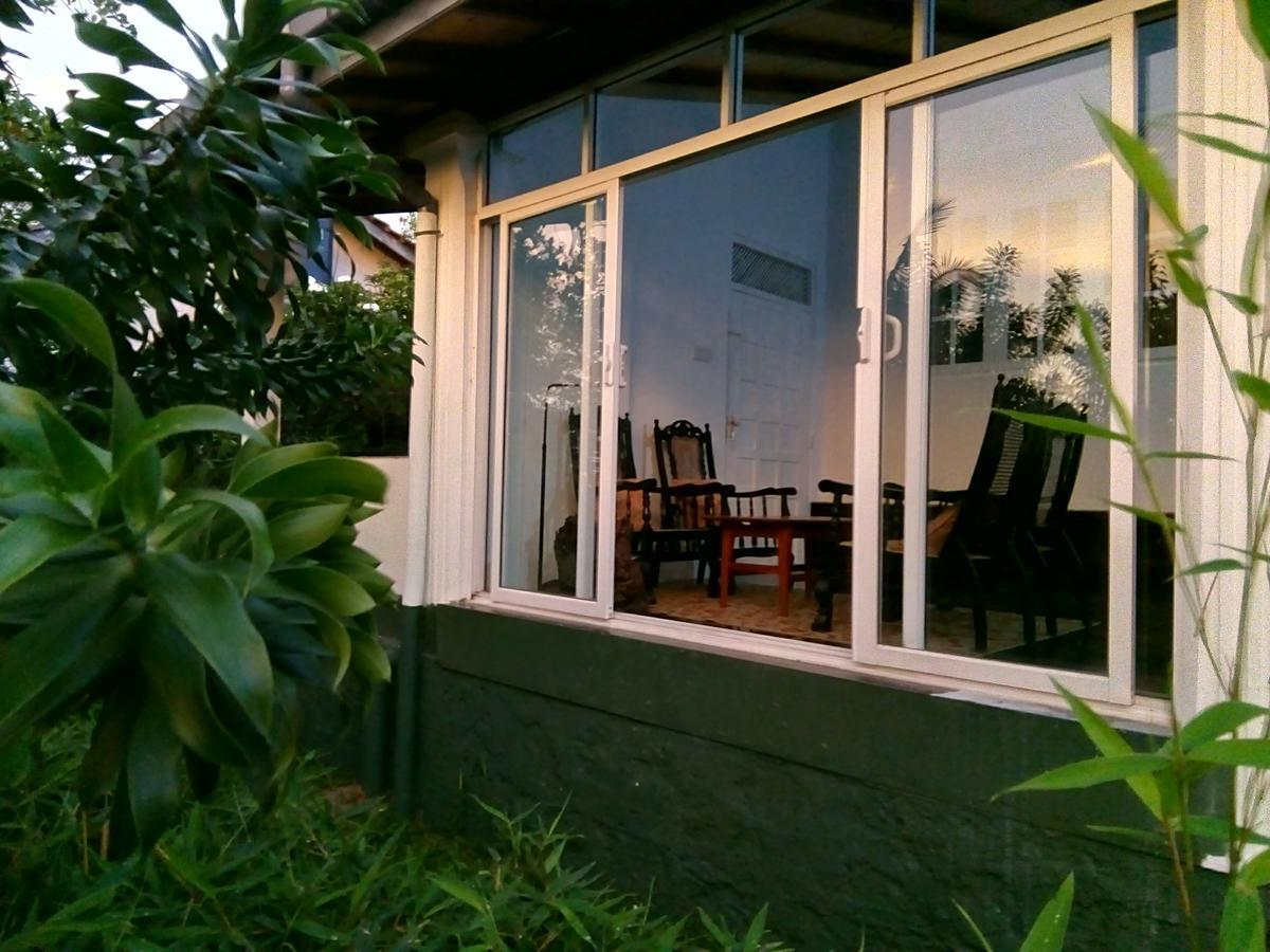 Primrose Hill Holiday Bunglow Канди Экстерьер фото